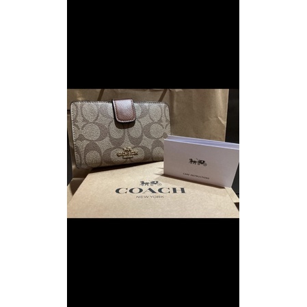 SOLD  preloved dompet coach wanita