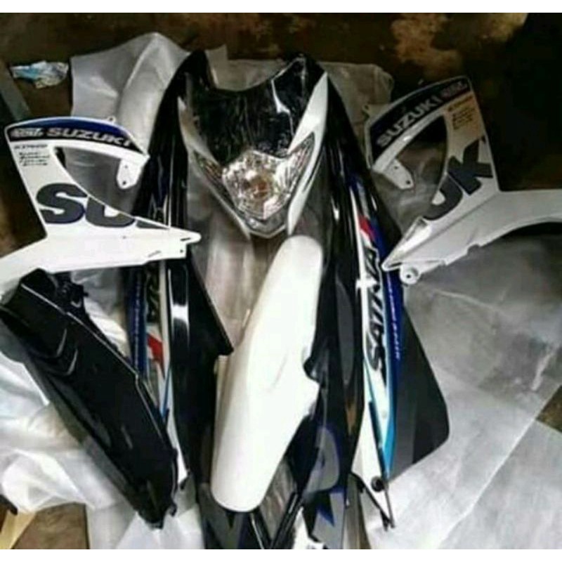Cover body Satria fu facelift fl hitam putih ber stripping Fullset Halus