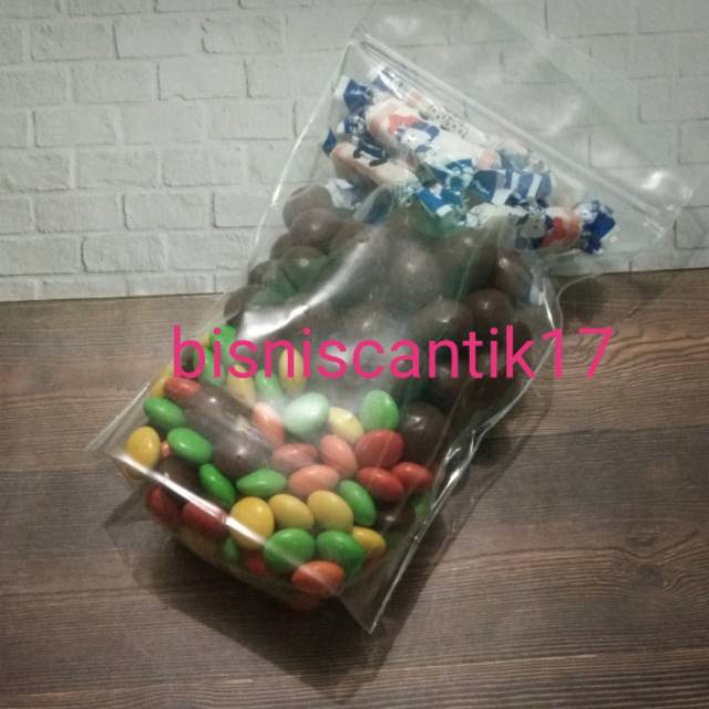

Paket Coklat Lebaran / Kue Lebaran / Snack Lebaran