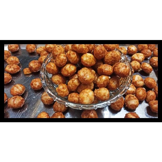 

DISKON TERBATAS !!! MACADAMIA UTUH PANGGANG MADU 250 G TERLARIS