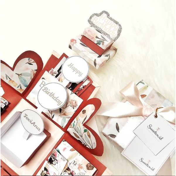 

Explosion Box (2) | Hadiah Unik | Kado Unik | Kado Wisuda | Kado Ulang Tahun | Kado Anniversarry