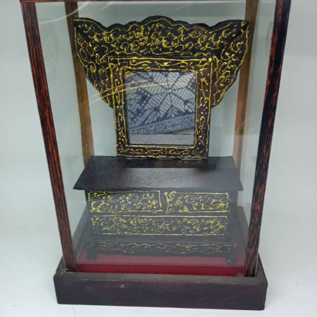 Miniatur Lemari Kaca Palembang