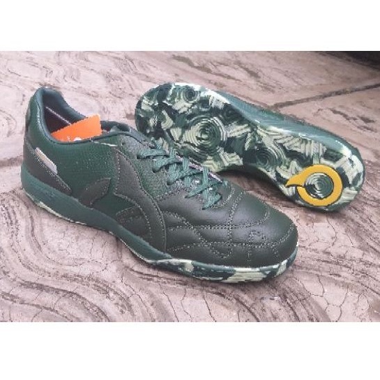 ortuseight sepatu futsal jogosala revolt