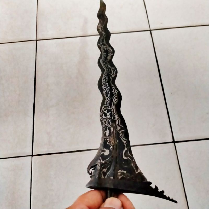 Wilahan Keris Sengkelat Luk13 Pamor Bendo Segodo Kamardikan
