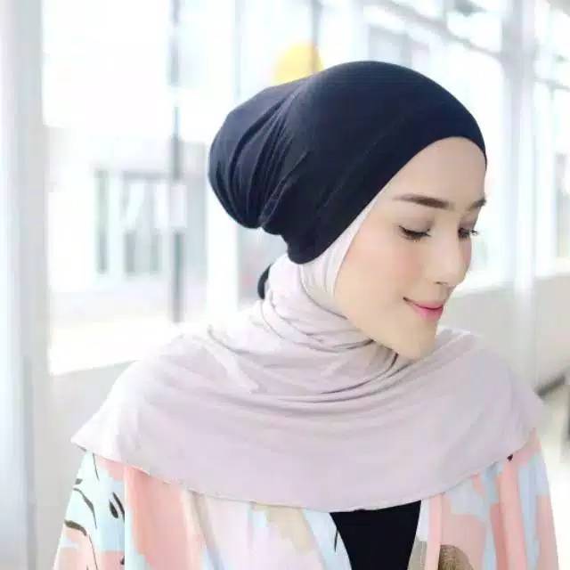 Daleman kerudung w cepol