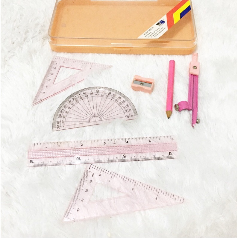 

Busur Penggaris Segitiga Jangka Set Box Rautan Pencil Sharpener