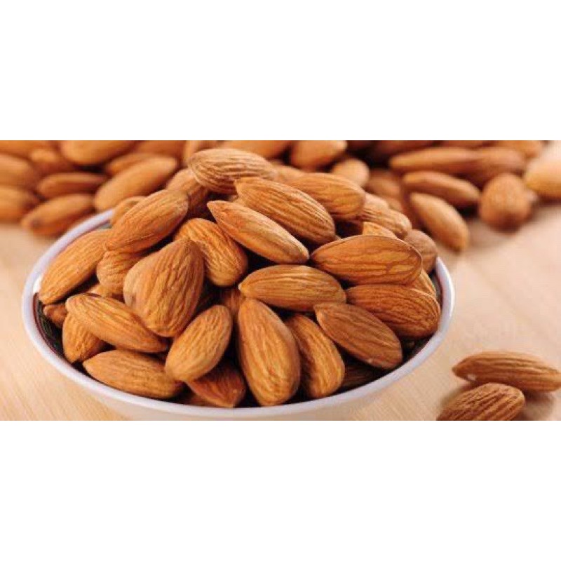 

Raw Almond / Almond Mentah blue diamond 1kg fresh stock baru