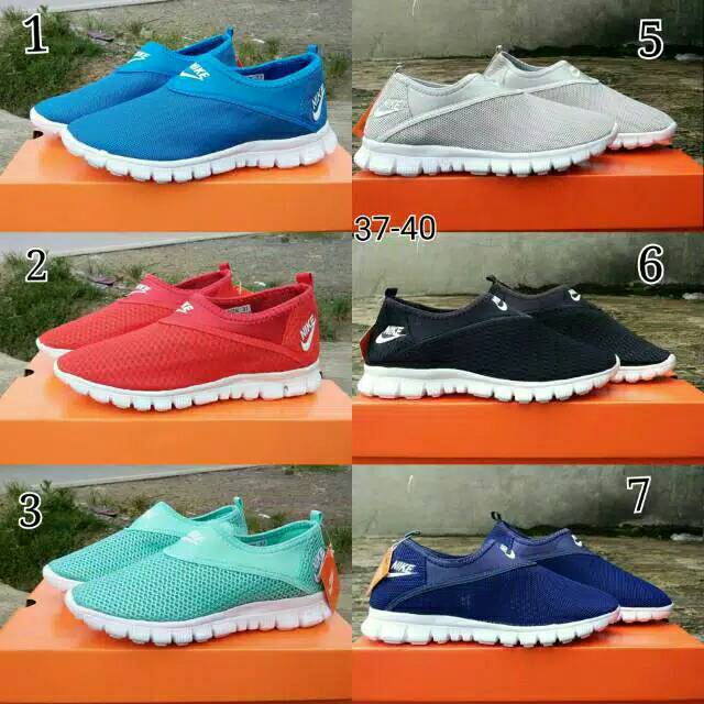 Nike slip on wanita