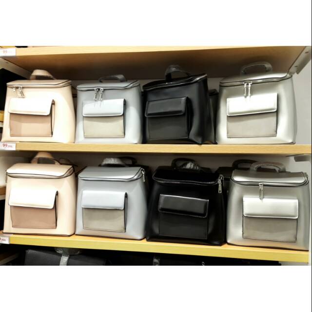 MINISO  4WRN. SIMPLE SMALL BACKPACK. Tas ransel miniso murah. Ready surabaya