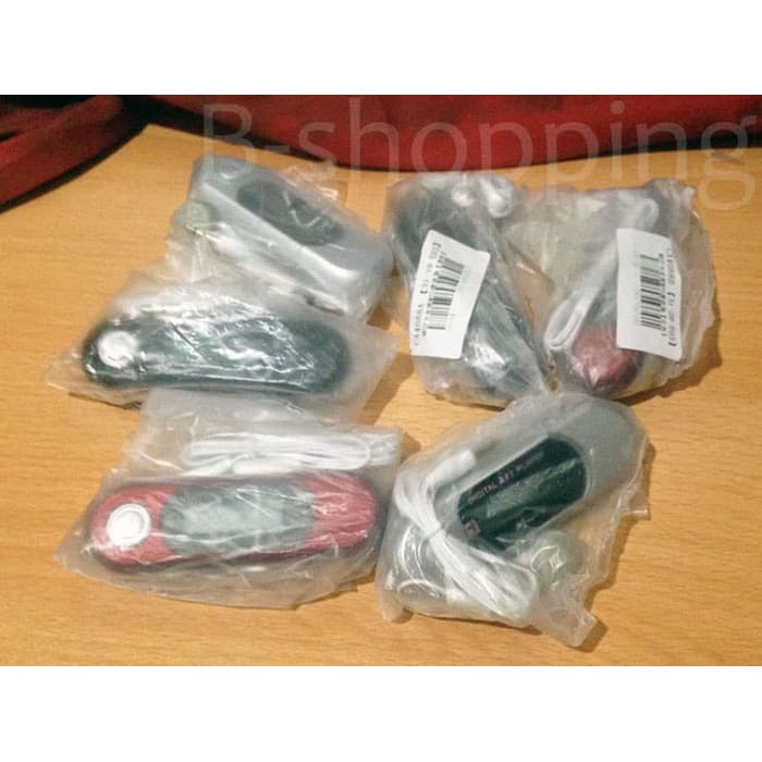 MP3 Player Unik Bentuk USB (FM Radio, LCD & FlashDisk)