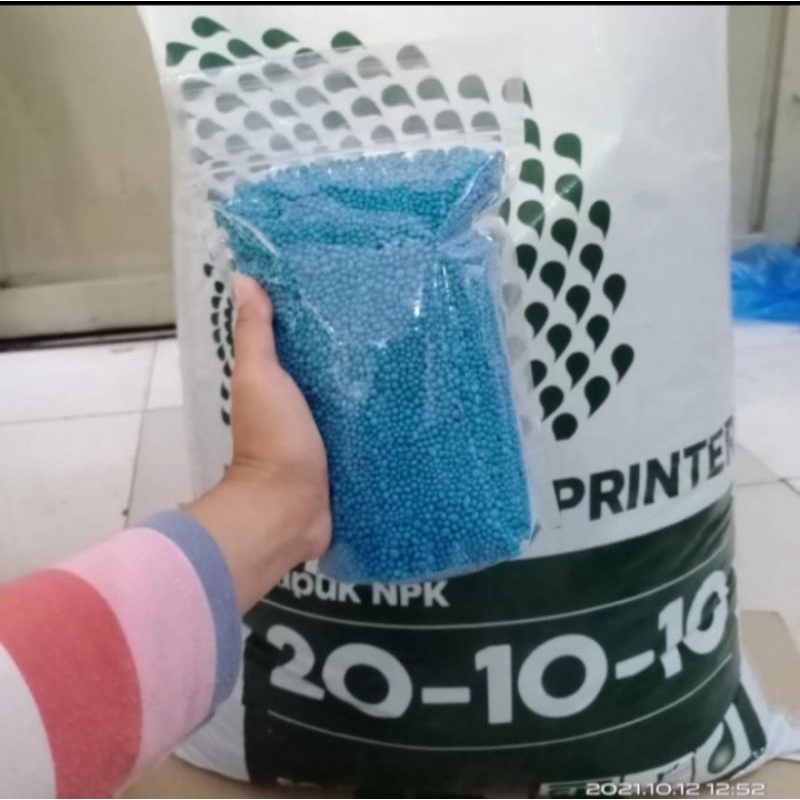 npk mutiara sprinter 20-10-10, pupuk daun, rumput, 1 kg