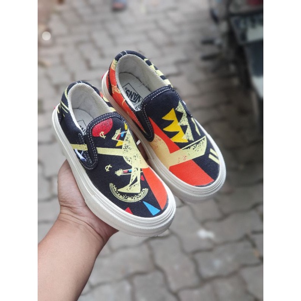 Sepatu anak slip on moma hitam krem laki dan perempuan 21 - 35