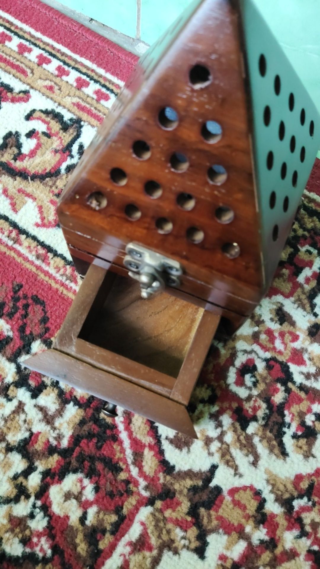 Mabkhara Tempat Bakaran Dupa Bukhoor Kerucut Kayu Jati