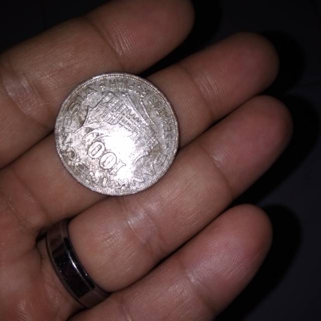 Uang koin seratus rupiah tahun 1978