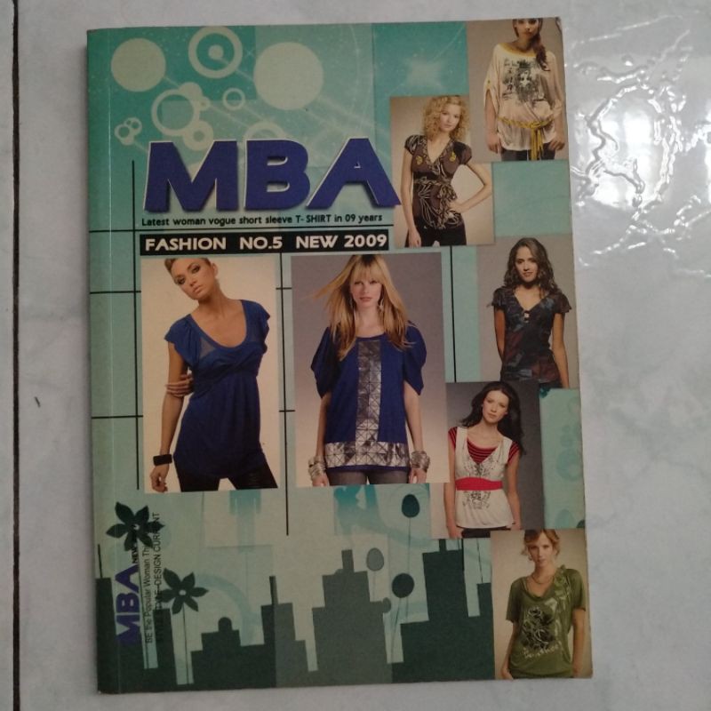 buku design fashion katalog