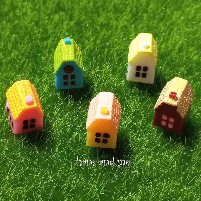 Maket Miniatur Rumah Warna Warni