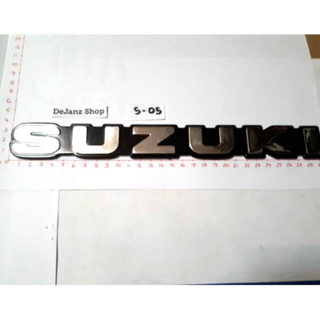 Emblem - Tulisan - Sticker - Tempelan - Logo SUZUKI. Carry. Universal. SILVER