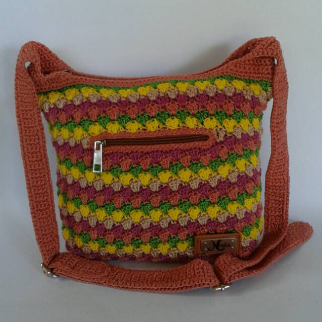 Tas slempang rajut jogja