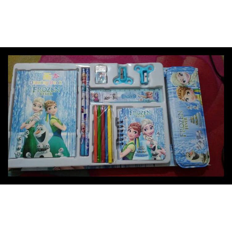 

BANTING HARGA 1 SET ALAT TULIS KARAKTER FROZEN / ALAT TULIS FROZEN /ALAT TULIS ANAK PAKET ALAT TULIS