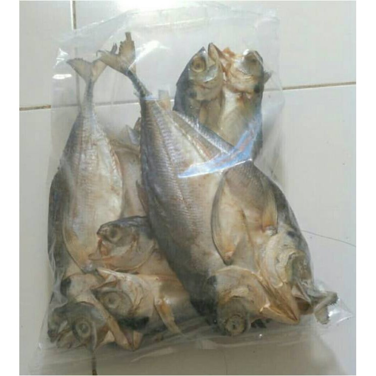 

Ikan Asin Cincaru / Tegang Ekor ( @ 500 Gr )