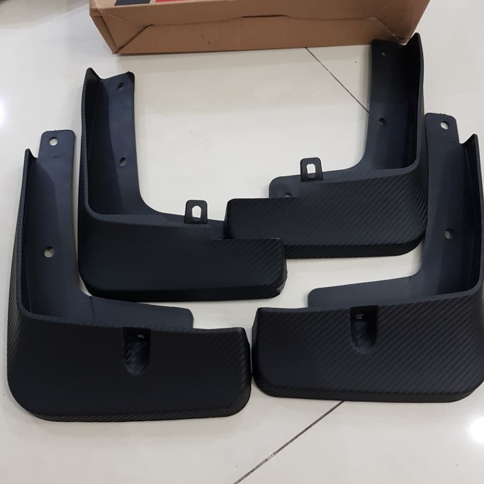 MOBIL-KARPET- MUDGUARD BRIO / KARPET LUMPUR ALL NEW BRIO RS CARBON OTOPROJECT -KARPET-MOBIL.