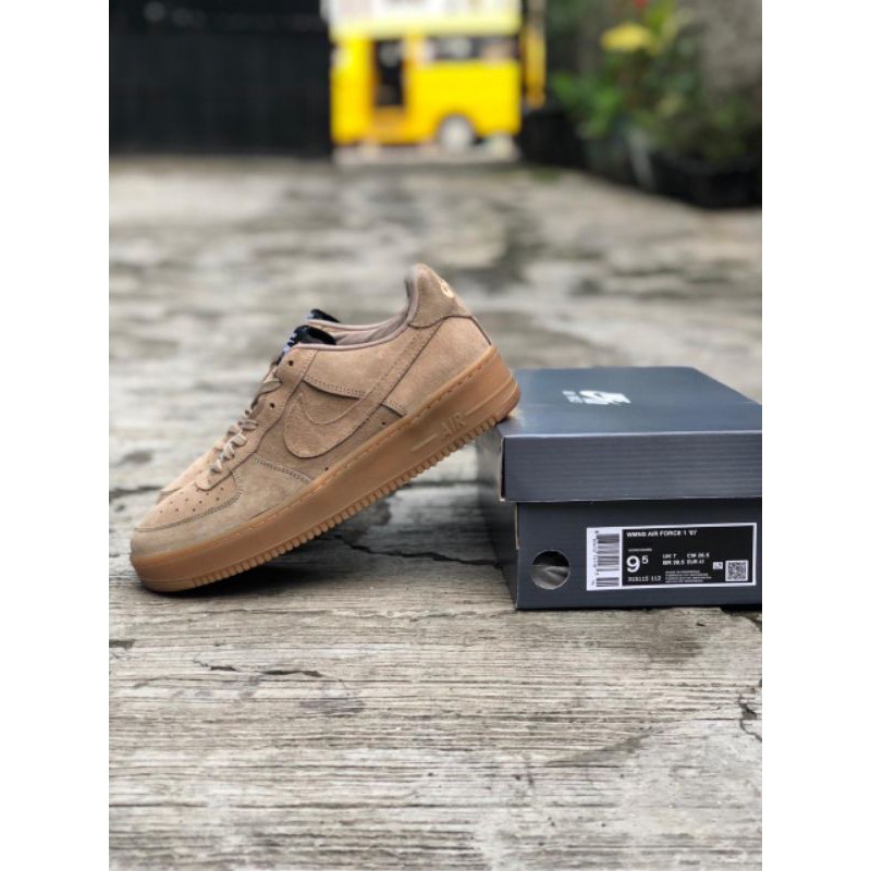 nike tan af1