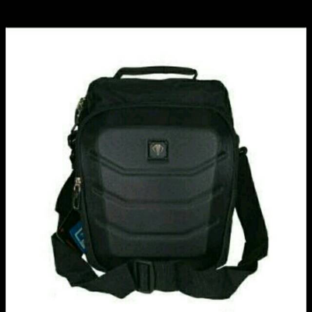 Sling Bag TRACKER Ipad 10 inch Predator Premium Free Rain Cover