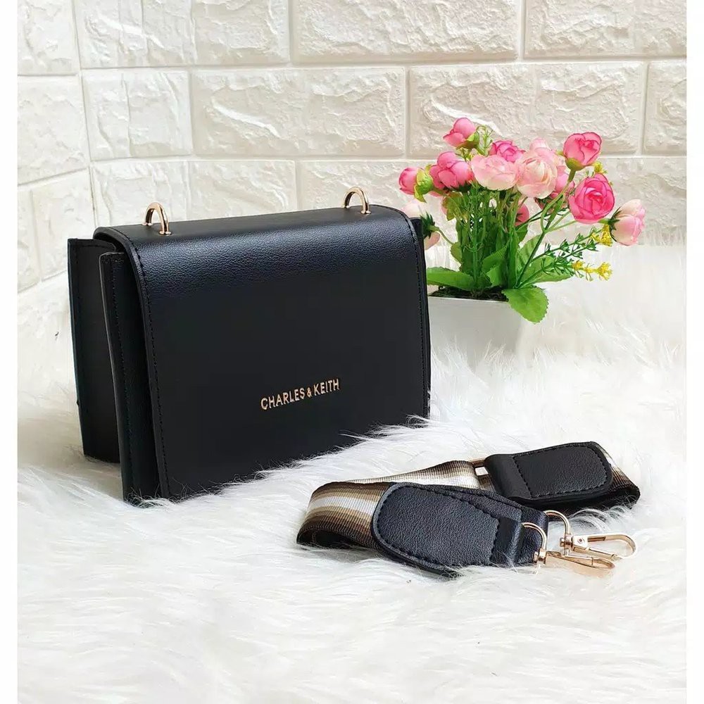 Tas Wanita Branded Charles and Keith Sling bag Handbag Back pack Berkualitas