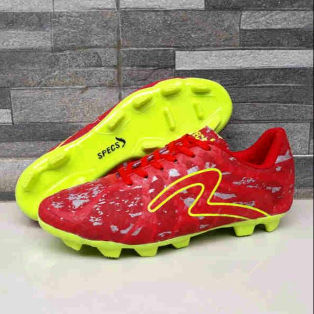 Spatu bola specs
