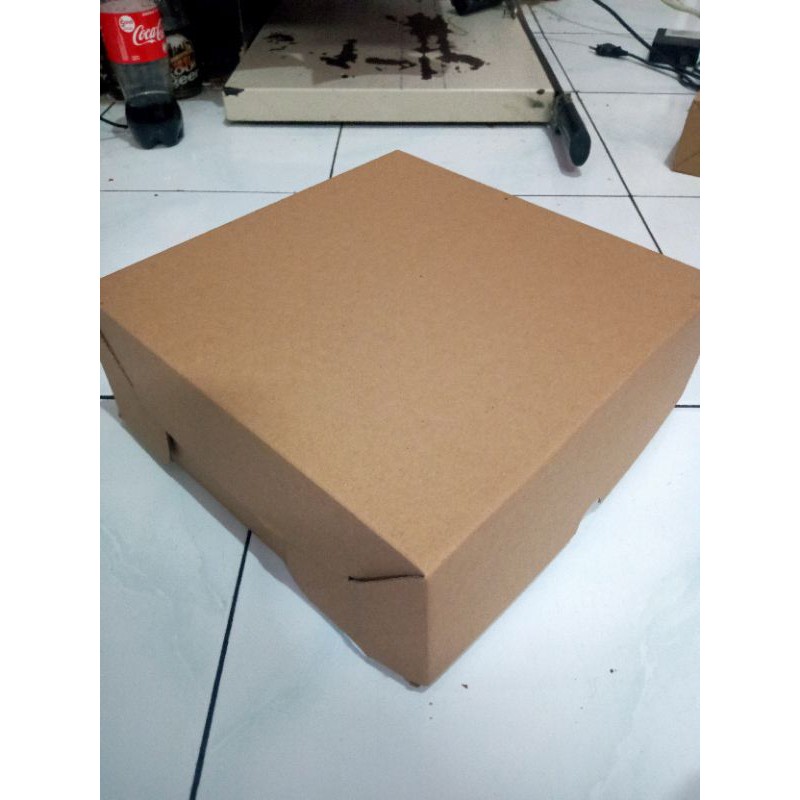 

Box hampers / kotak hampers ukuran 20*20*7