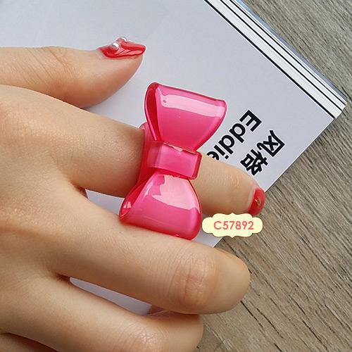 LRC Cincin Fashion Big Bowknot Decorated Simple Design Resin Korean Rings