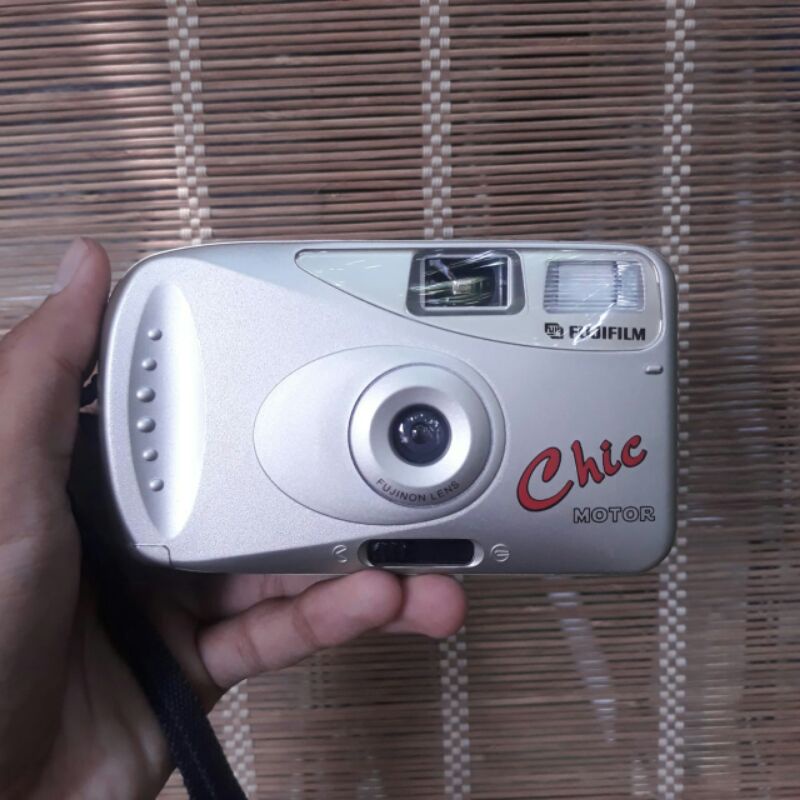 kamera analog Fujifilm chic motor 35mm cocok buat kamu pemula