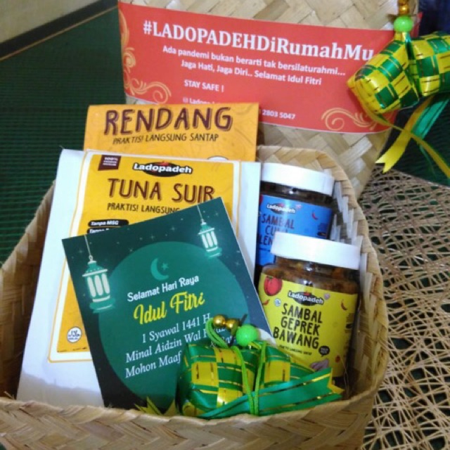 Ucapan Hampers Lebaran Baju
