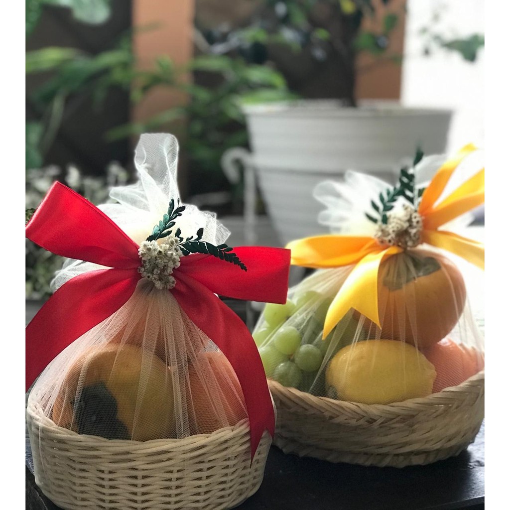 

Mini Hampers / Hampers Buah / Parcel Buah / Parcel Buah Imlek / Hampers Imlek - Free Gift Card