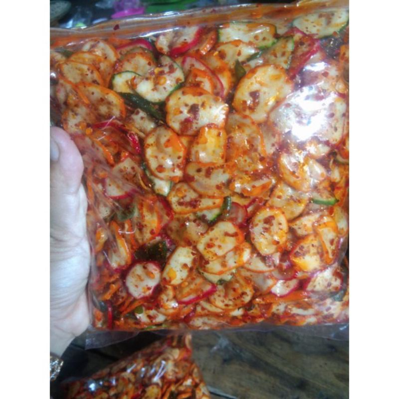 

seblak kerupuk BAWANG pedas gurih aroma daun jeruk