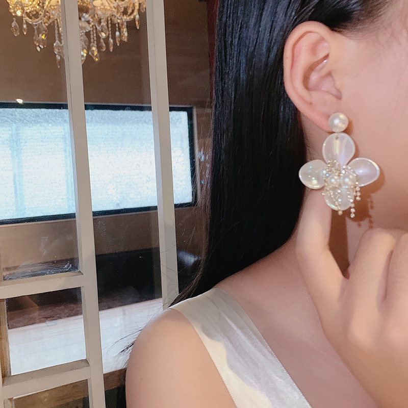 Anting Mutiara Bentuk Bunga Gaya Retro Eropa Amerika