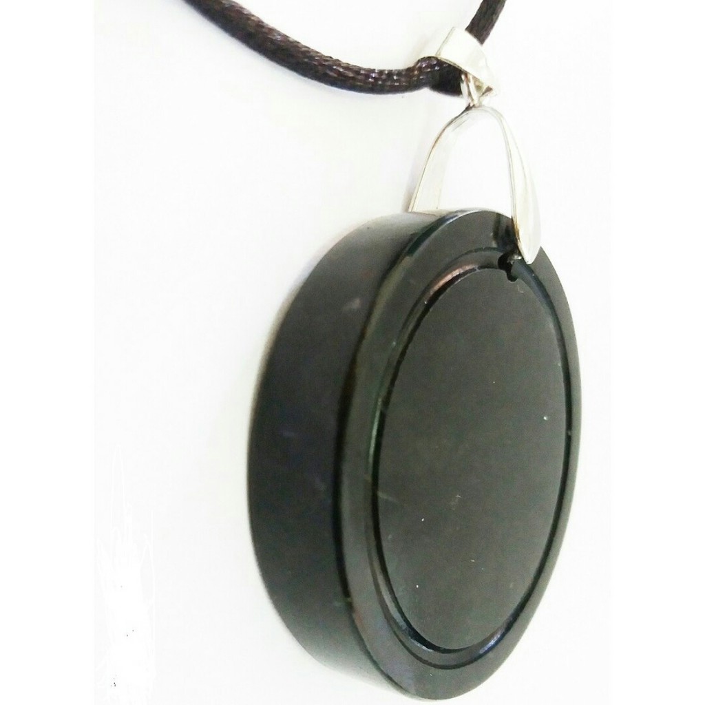 Liontin Medalion Giok Black Jade Aceh Bahan Terapi