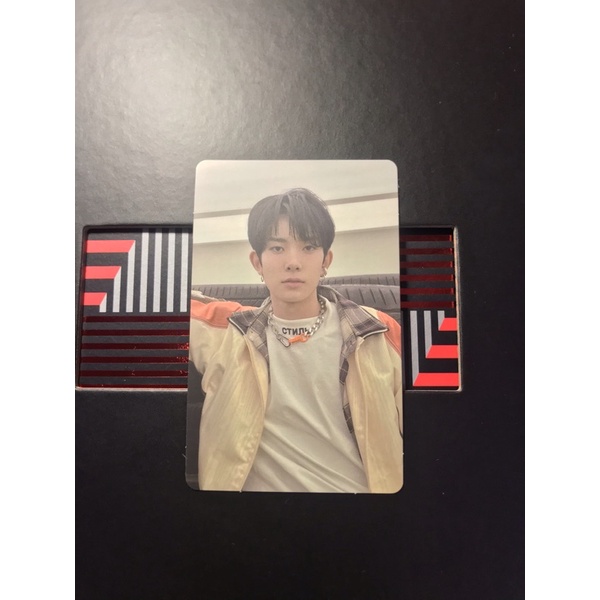 PC ALBUM HEESEUNG VER DOWN
