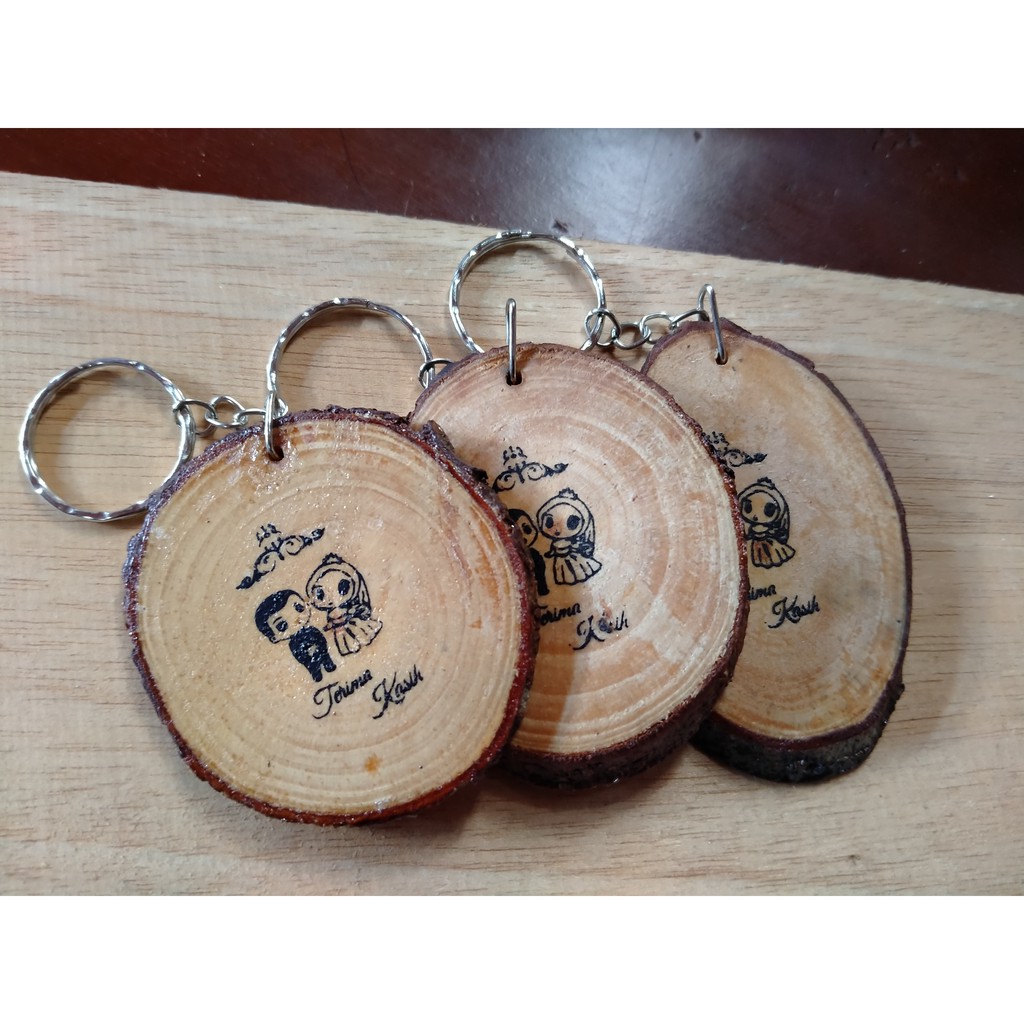 [PROMO] Souvenir Gantungan Kunci Kayu Pinus