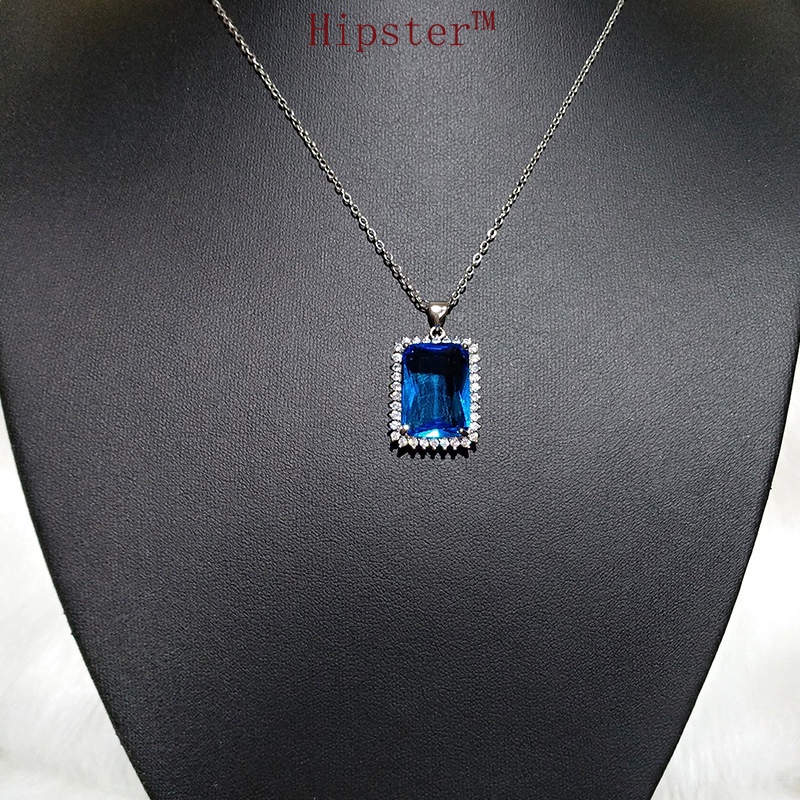 Best-Selling Light Luxury Square Large Natural Sea Blue Crystal Pendant Necklace