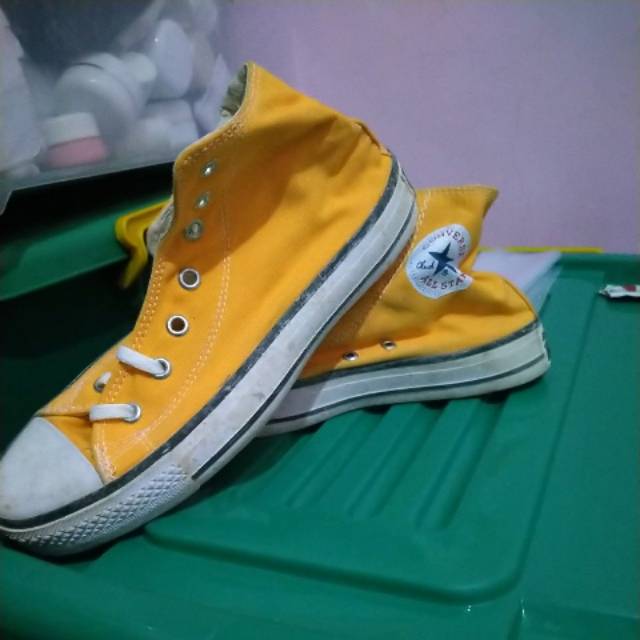 Sepatu Converse All Star Hight Kuning