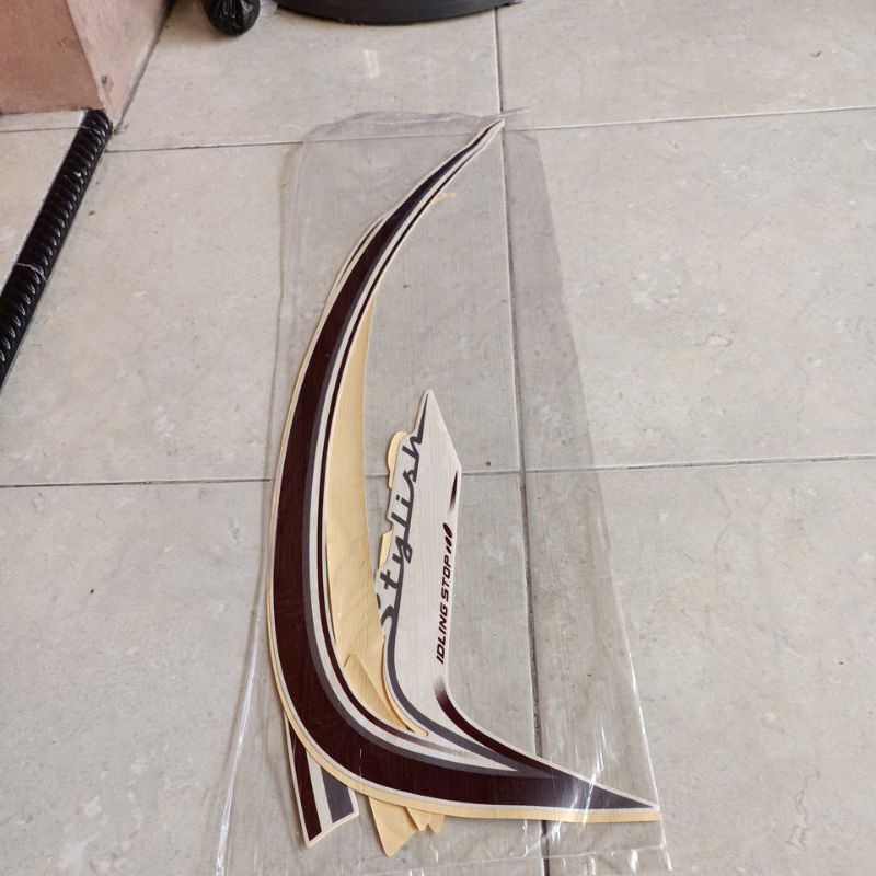 striping stiker les body Honda Scoopy stylish 2015 putih