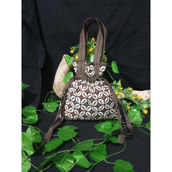 tas serut batik tas mukena batik gift Indonesia