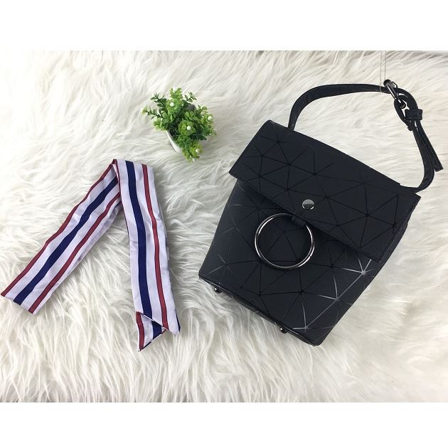CC-BTH18120 B1G1 Tas Slingbag Modis  + Jam Tangan Cantik