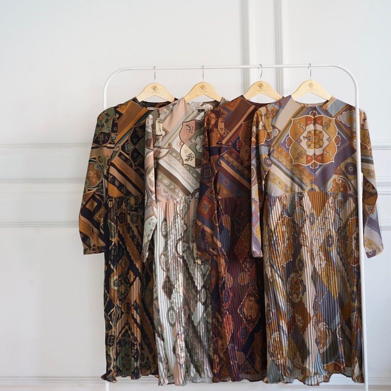 Sahara Tunik Pleats by Heaven Lights