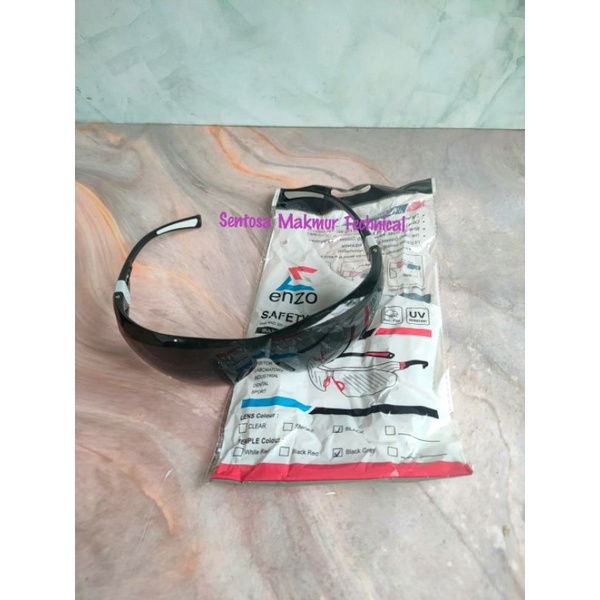 ENZO Kacamata Kaca Mata Las Oval APD Pelindung Safety Glasses Hitam Black