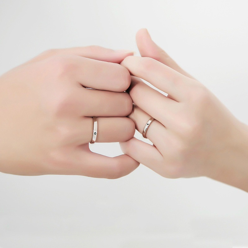 Cincin Pasangan Simple Model Bulan / Matahari / Hati Untuk Pria / Wanita