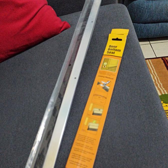 Karet Pintu Rumah Penutup Celah Bawah Pintu Rumah Lis Aluminium