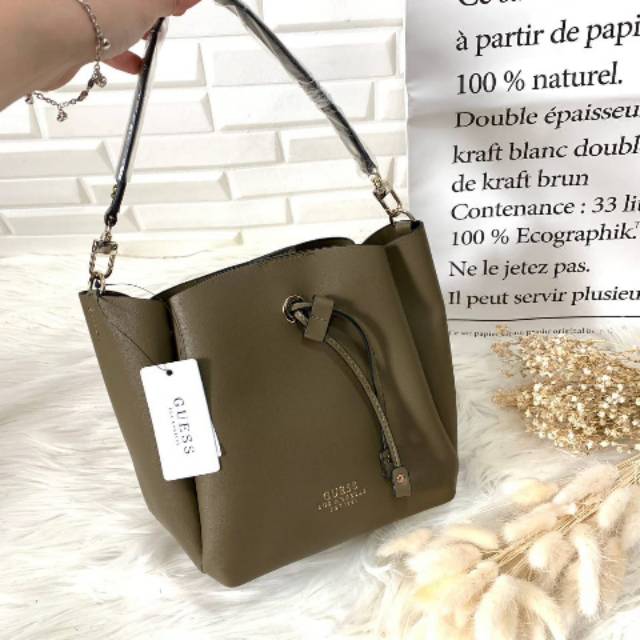Guess Ella Bucket Mini Drawstring / guess drawstring sling bag / tas guess serut