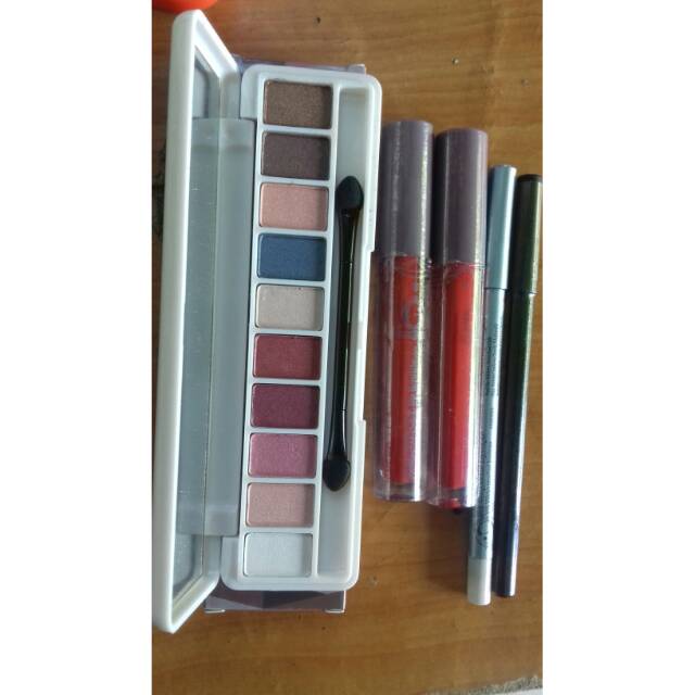 1 paket kosmetik brand madam gie